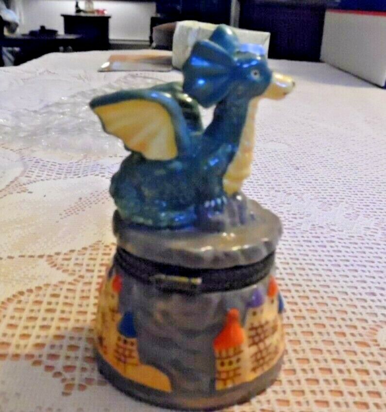 Dragon Hinge Box with wizard and castle 2000