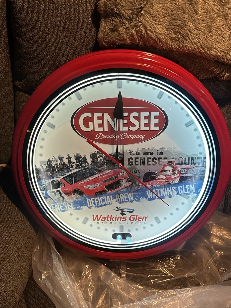 Genesee Brewing Watkins Glen Neon Clock
