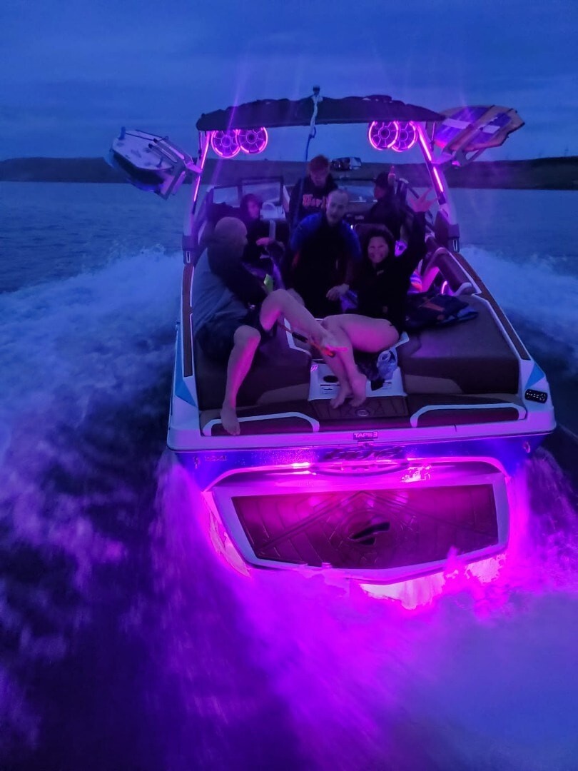 RGB ANY COLOR V2 TRANSOM MOUNTED 8000 LUMENS UNDERWATER BOAT LED LIGHT DIABLO