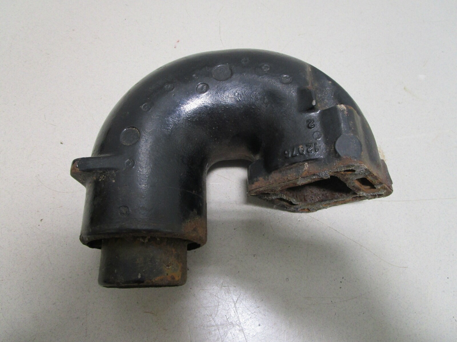12076A2 Mercruiser 2.5 120 & 3.0 140 Stern Drive Exhaust Elbow