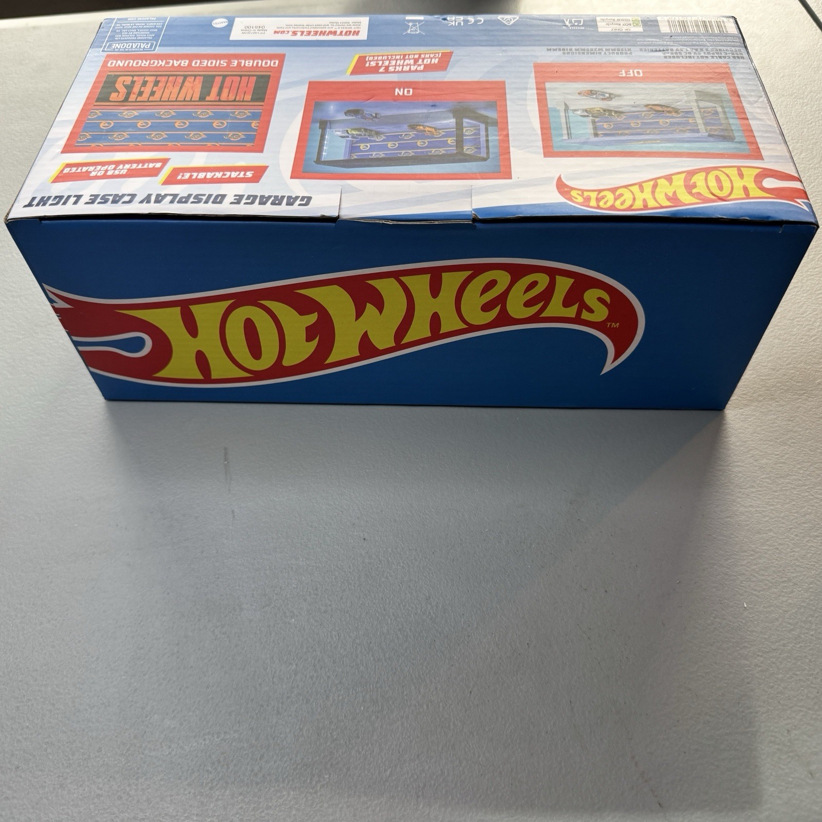 Hot Wheels Garage Display Case Light NIB