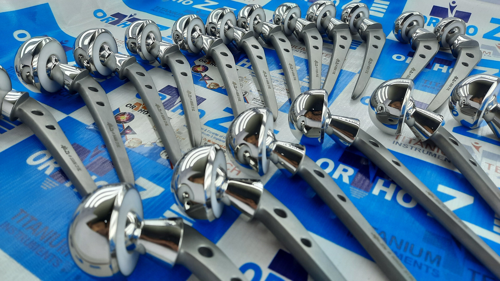 Hip Prosthesis Bipolar Orthopedic instruments (38mm to 55mm)