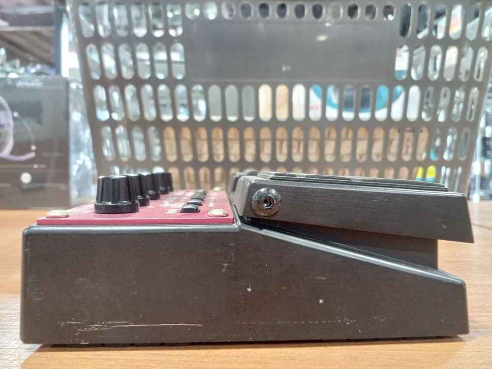 BOSS Model RC-20XL Loop Station