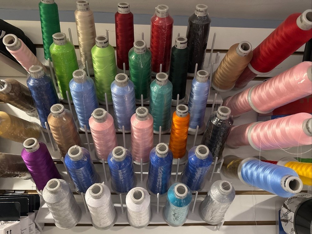 MELCO EMT 16 PLUS Embroidery Machine - Light Home Use