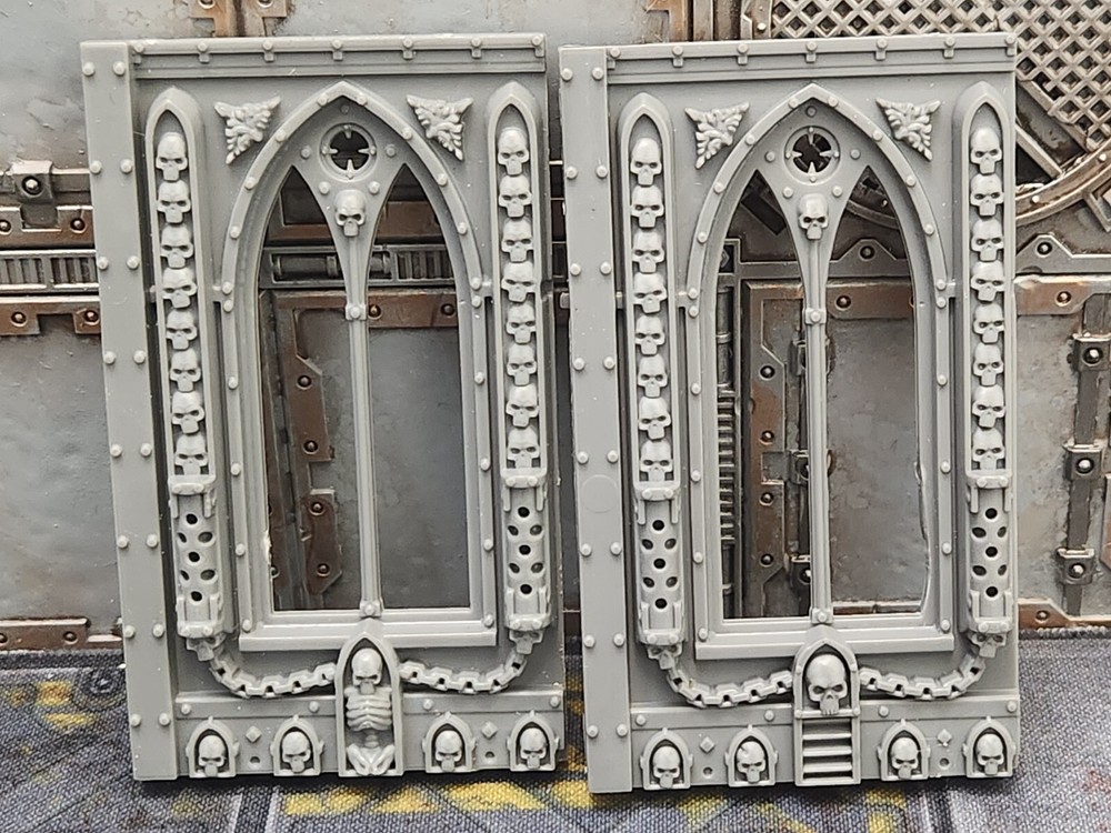 Warhammer 40K Imperial City Windows (2), Plastic
