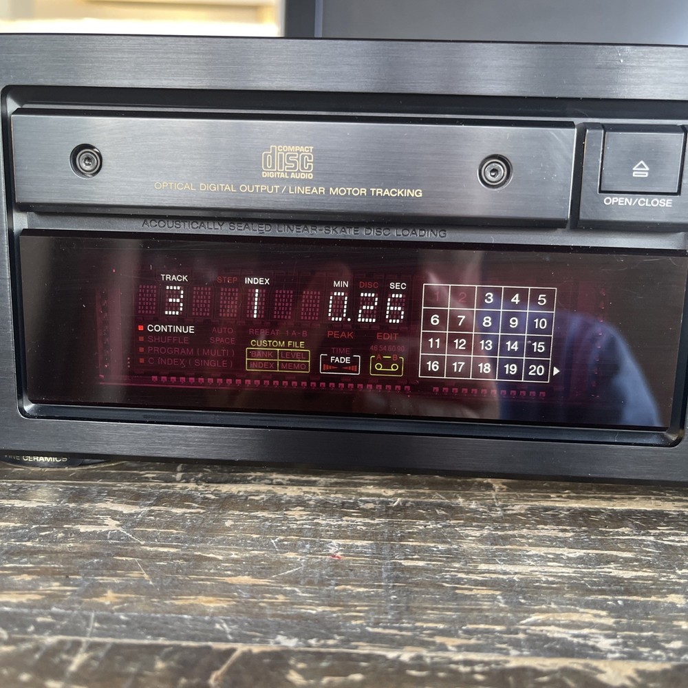 Sony CDP-X55ES Stereo Compact Disc Player CD Player Linear Converter “ READ”