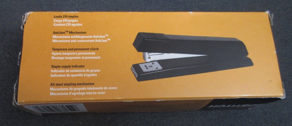 Bostitch Desktop Stapler - 20 Sheets - NEW in Box