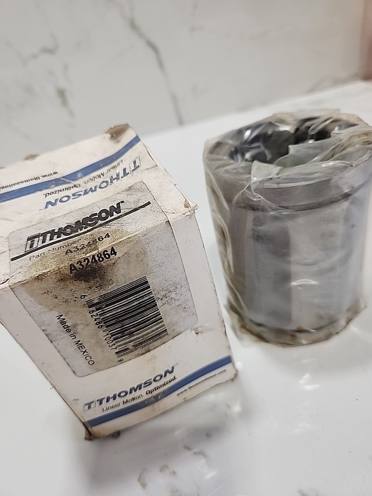 NEW!! THOMSON A324864 Ball Bushing