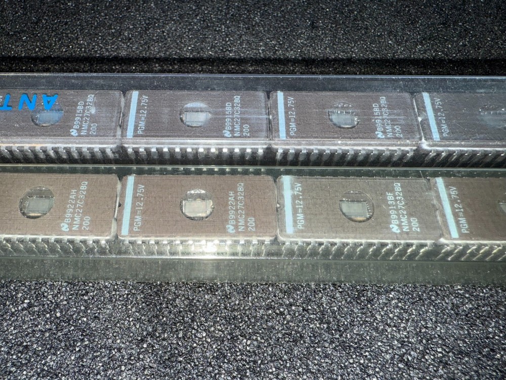 NMC27C32BQ-200