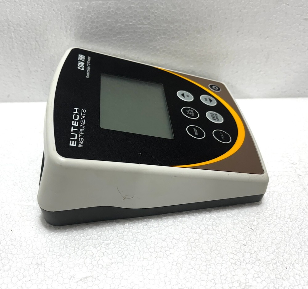 Eutech Instruments CON 700 Portable Hand Held Conductivity Meter