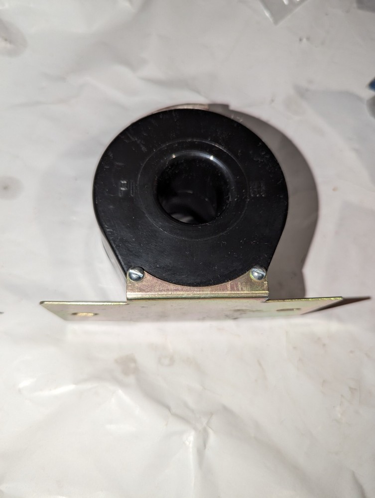 GENUINE INSTRUMENT TRANSFORMERS 61RBT-151 CURRENT TRANSFORMER 600V