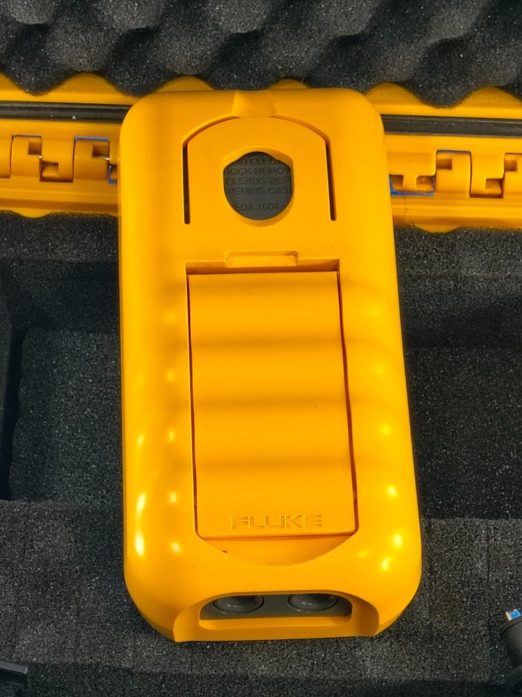 Fluke 705 Loop Calibrator !