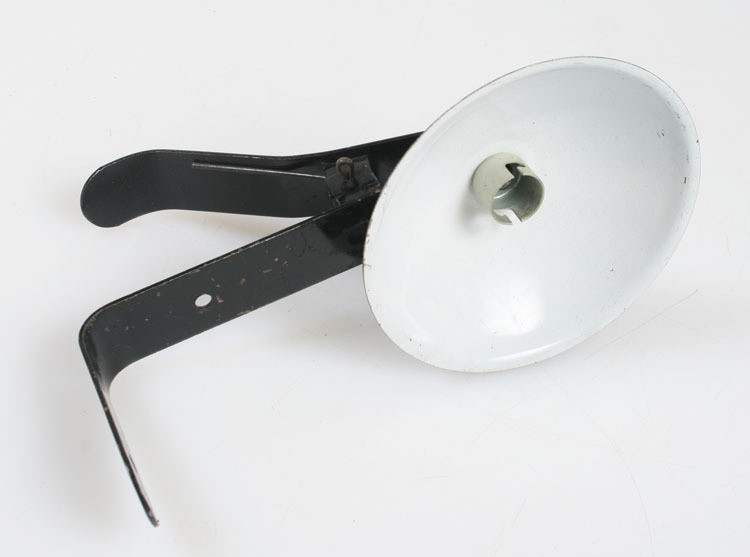 REFLECTOR CLAMP FOR ANY CAMERA AND FLASH