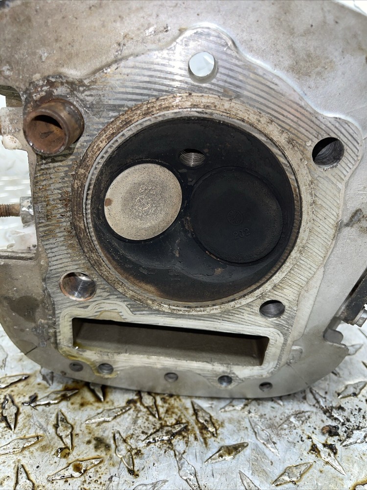 1982 Yamaha Virago 920 XV920 OEM ENGINE TOP END CYLINDER HEAD