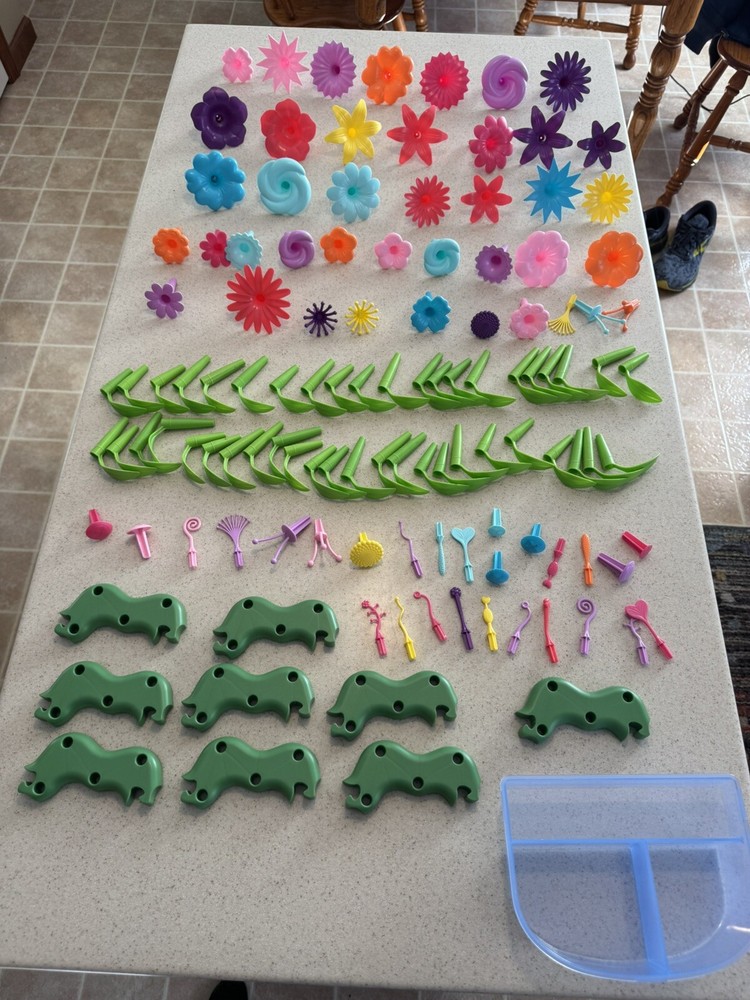 Biranco Flower Garden Set - 122 pc