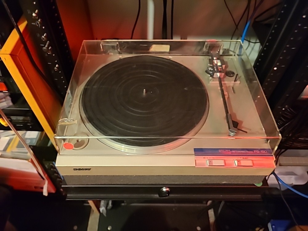Sony Turntable PS-150