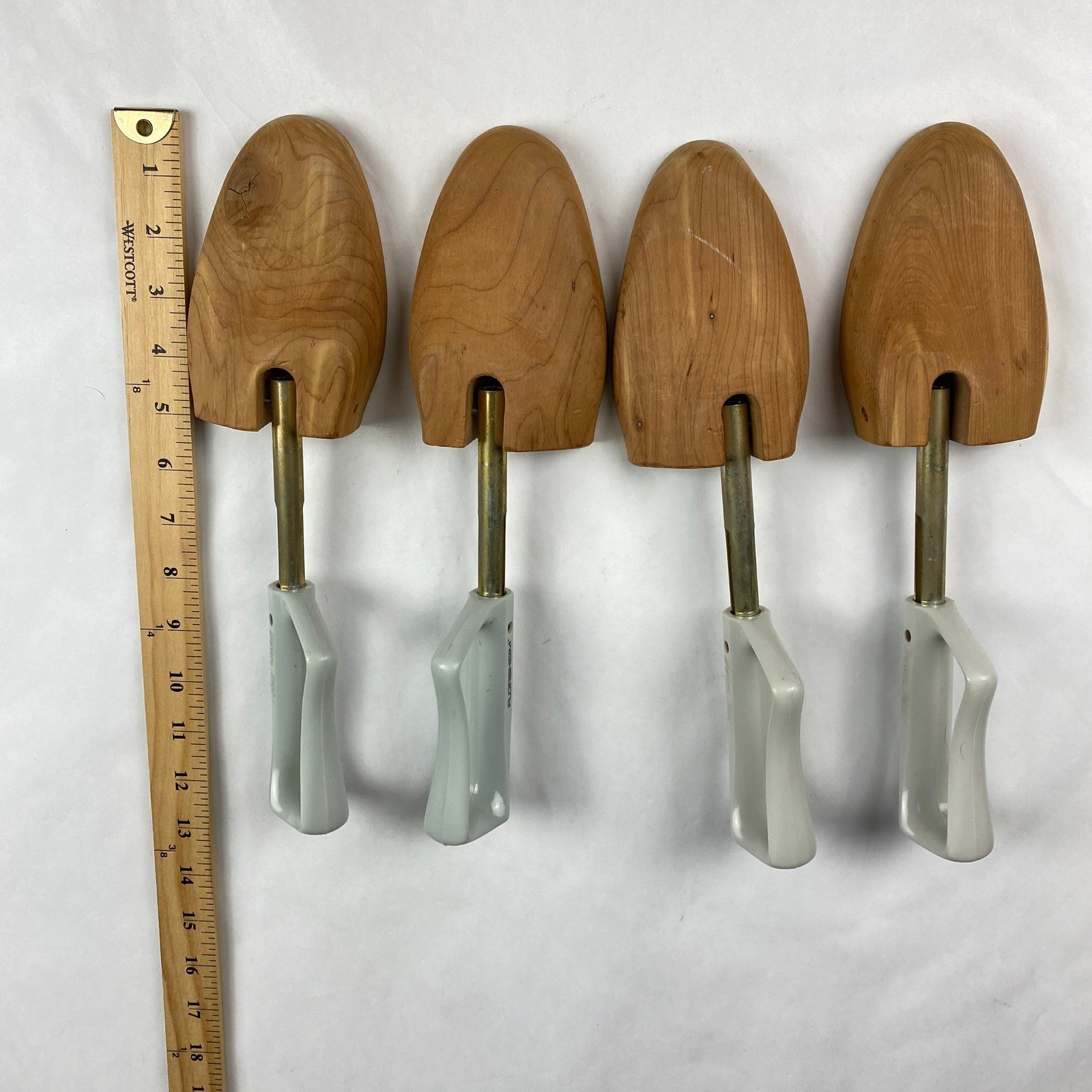 Florsheim Shoes Travel Trees Wood Shoe Shapers Shoe Keeper Travel - Lot of 2