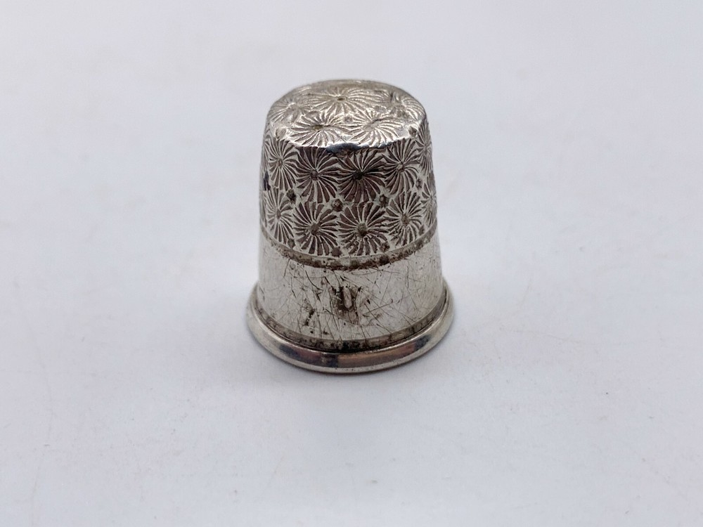 VINTAGE SOLID STERLING SILVER CHARLES HORNER 8 SEWING THIMBLE