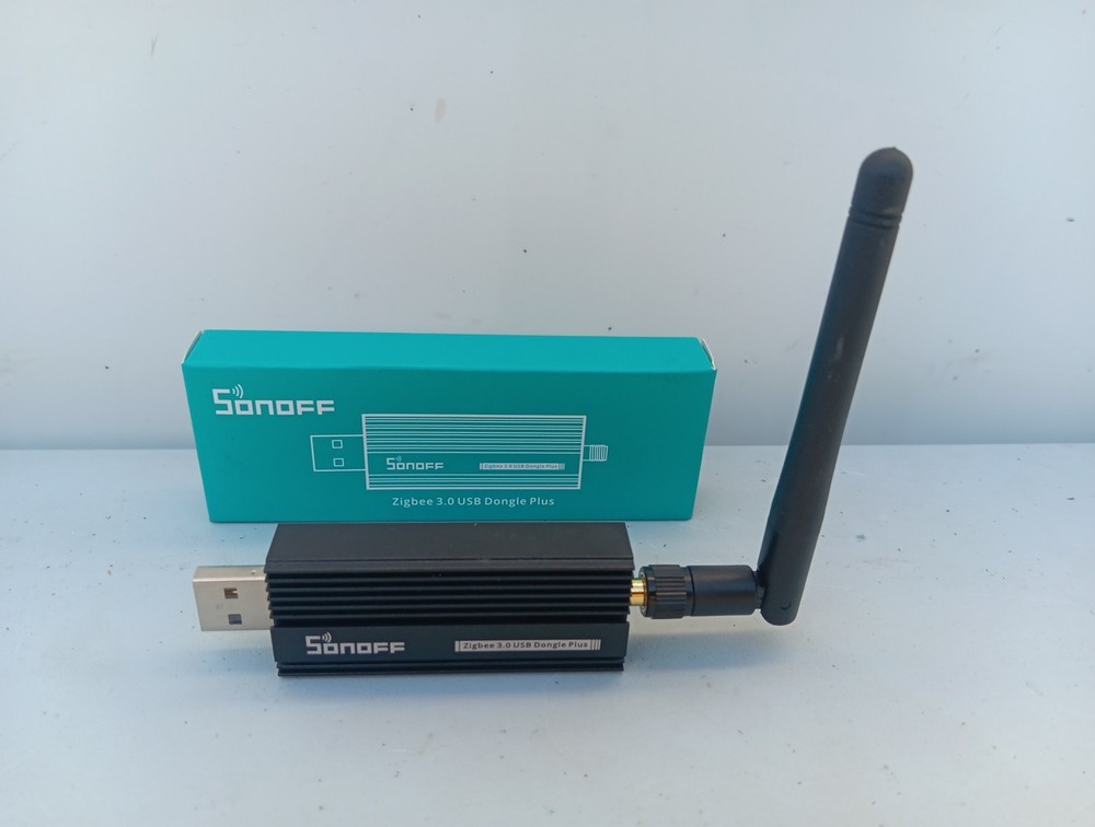 SONOFF Zigbee 3.0 USB Dongle Plus Gateway, ZBDongle-P