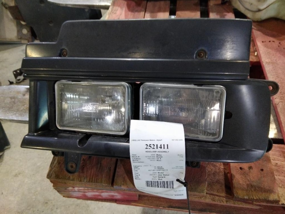 For 2006 ISUZU FTR HEADLIGHT Right , MN