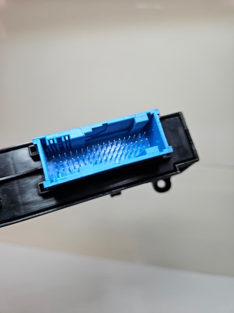 2012-2015 BMW X1 E84 Body Control Module 9298948