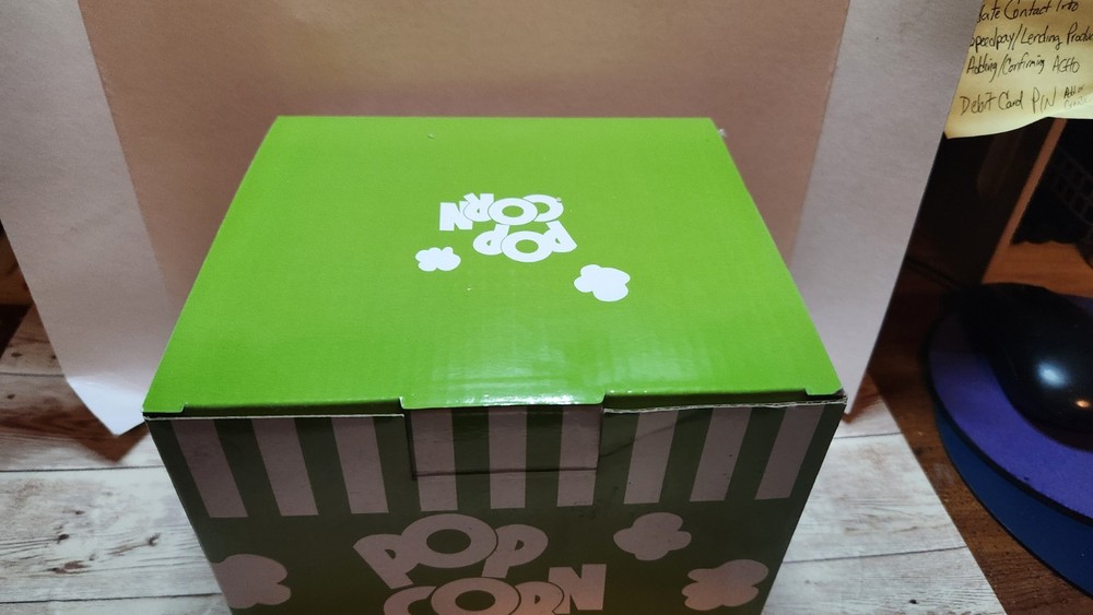 NIB EPOCA ECOLUTION POPCORN POPPER - GREEN - MICROWAVE - 1.5 QT