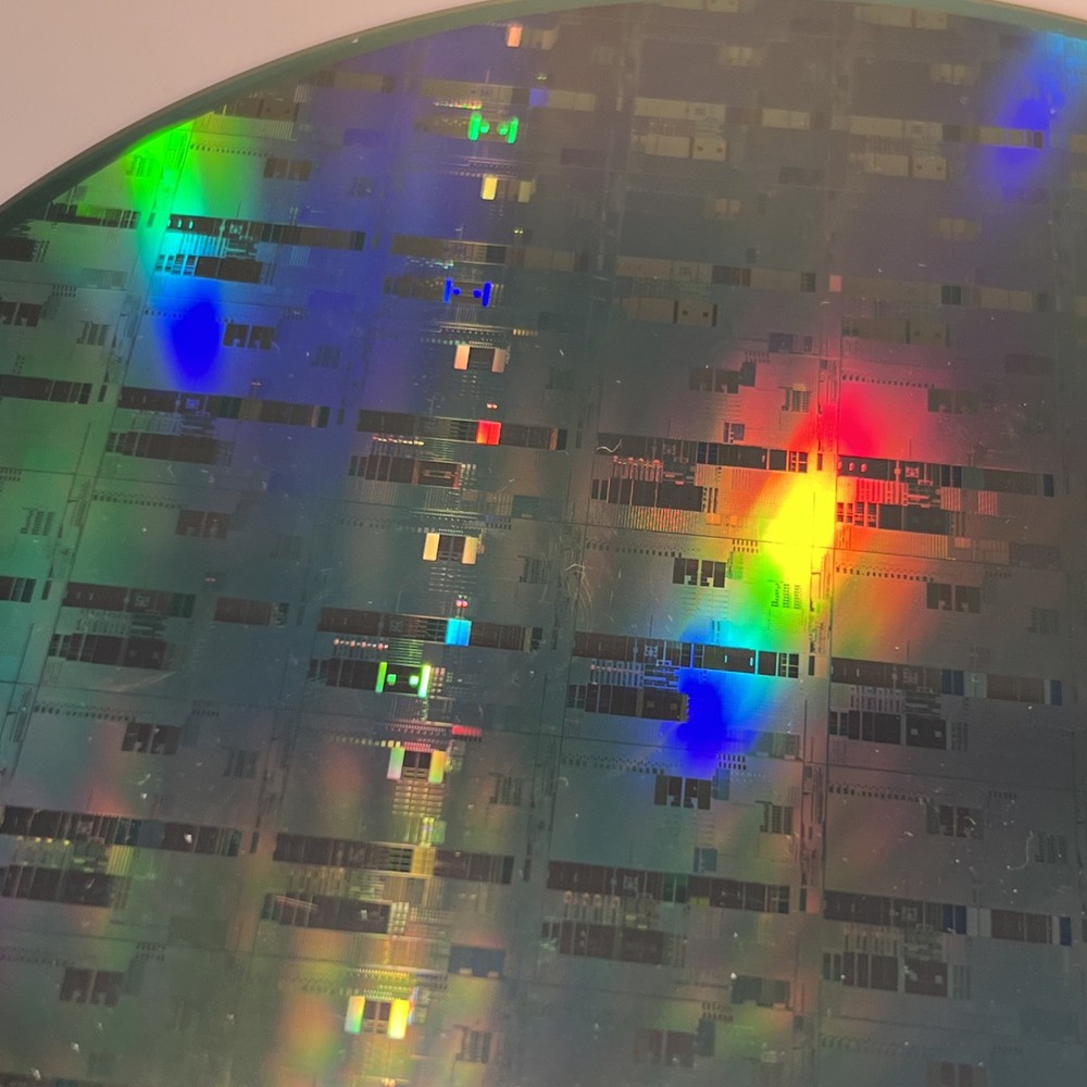 200mm Patterned Silicon Wafers semiconductors Art the Technology