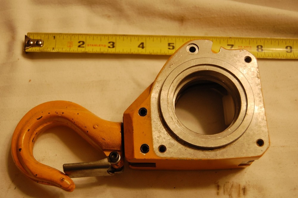 250 KG Chain Hoist Hook with Housing