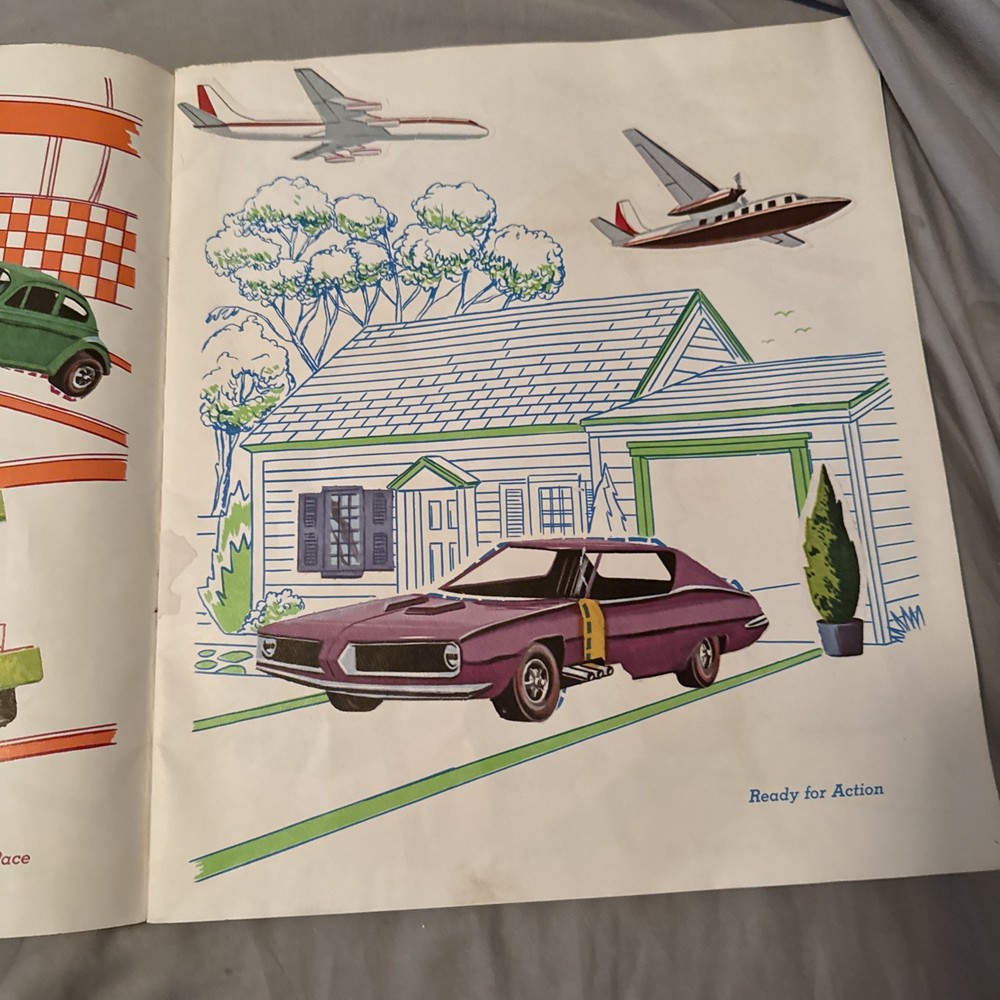 VINTAGE - 1968 HOT WHEELS STICKER FUN BOOK -