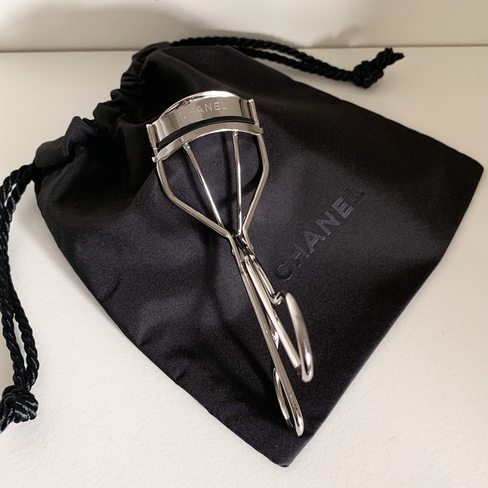 Chanel Eyelash Curler In Drawstring Dust Bag Pouch