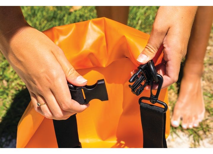 WOW 19-5230 H2O Proof Drybag with Bluetooth Speaker and Solar Panel