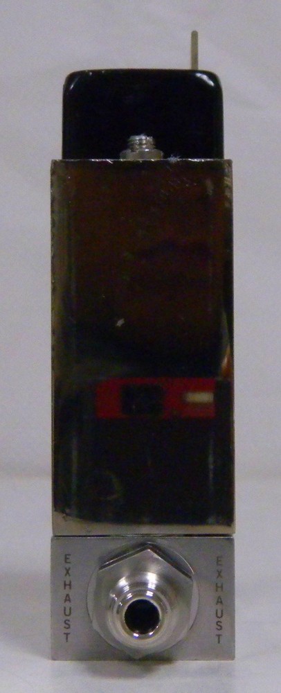 Unit UFC-1200A Mass Flow Controller, Gas- C12, Range- 100 CC, Used