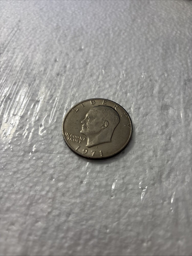 1971 D EISENHOWER DOLLAR COIN Circulated