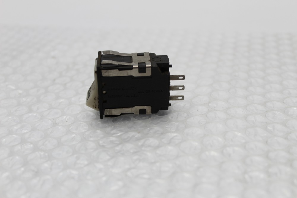 MICROSWITCH AML20 SWITCH UNMP