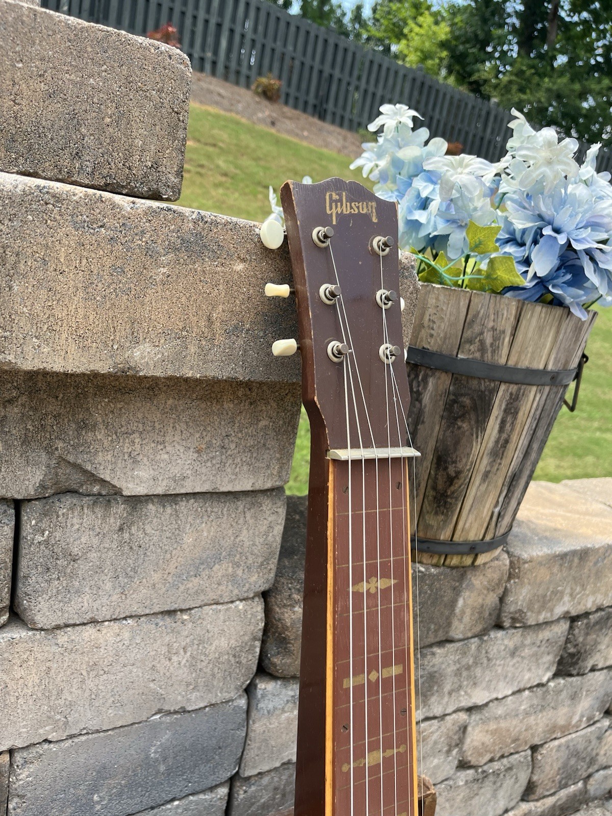 Vintage 1951 Gibson Royal Tone Lapsteel