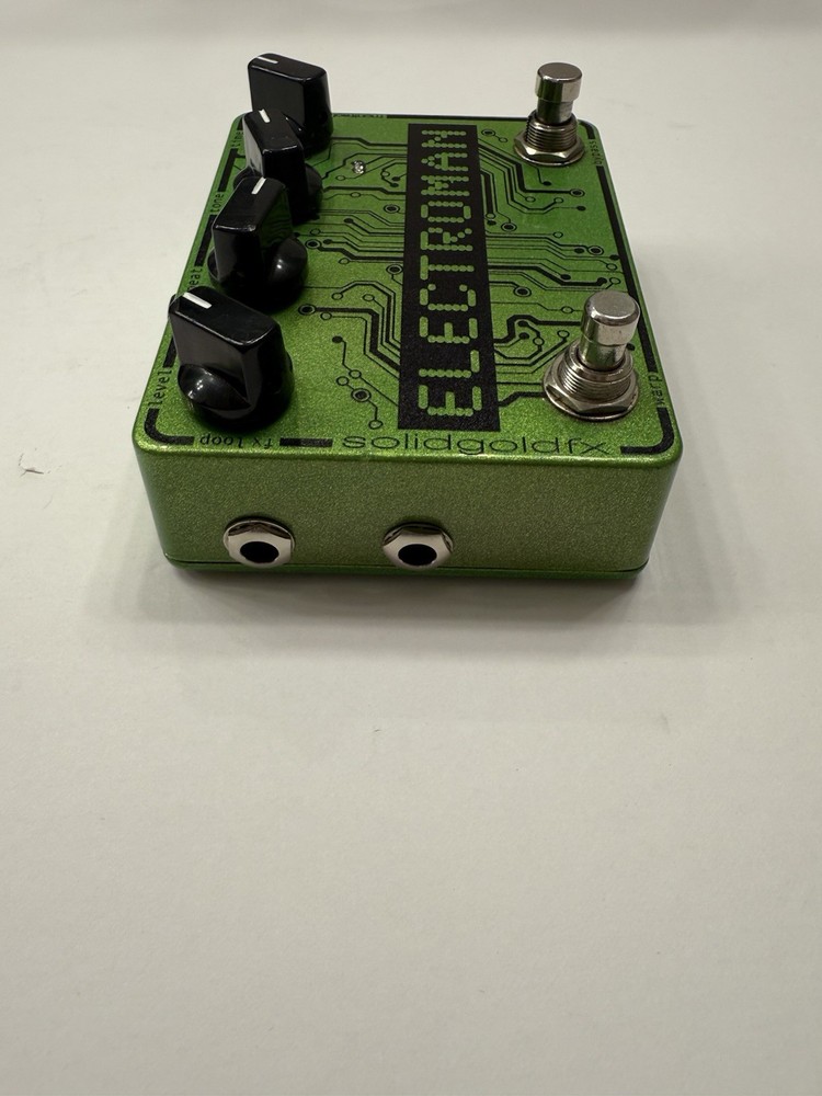 SolidGoldFX Electroman Analog Delay Echo Electro Man Guitar Effect Pedal + Box