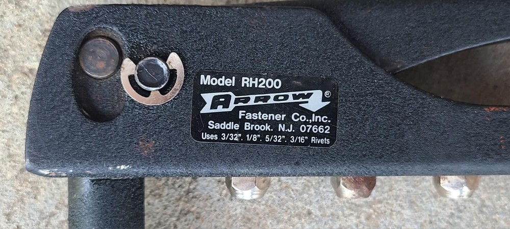 Arrow Fastener Rivet Tool Model RH 200 3 sizes