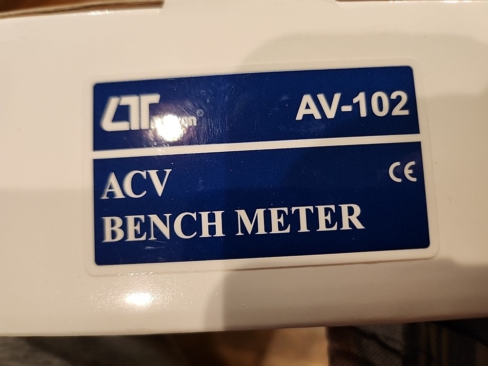 Lutron ACV Bench Meter Body Voltage Meter AV-102