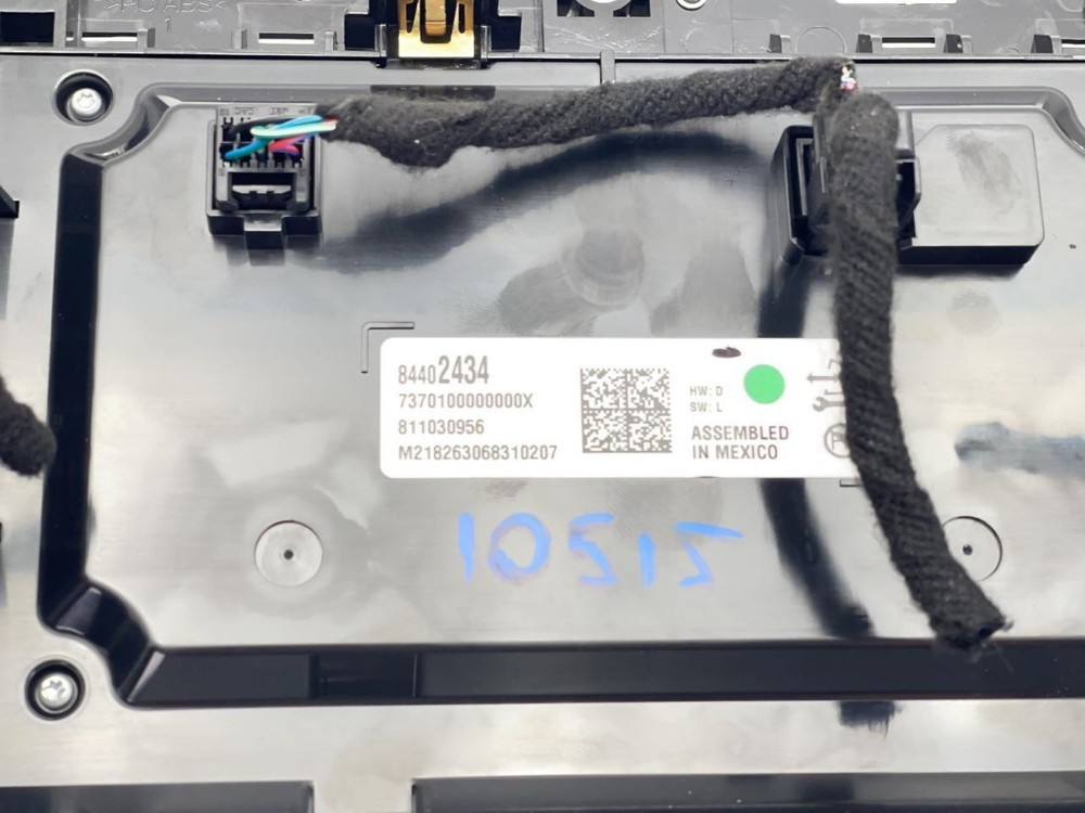 2018-2019 Buick Enclave Main Screen With Control Panel