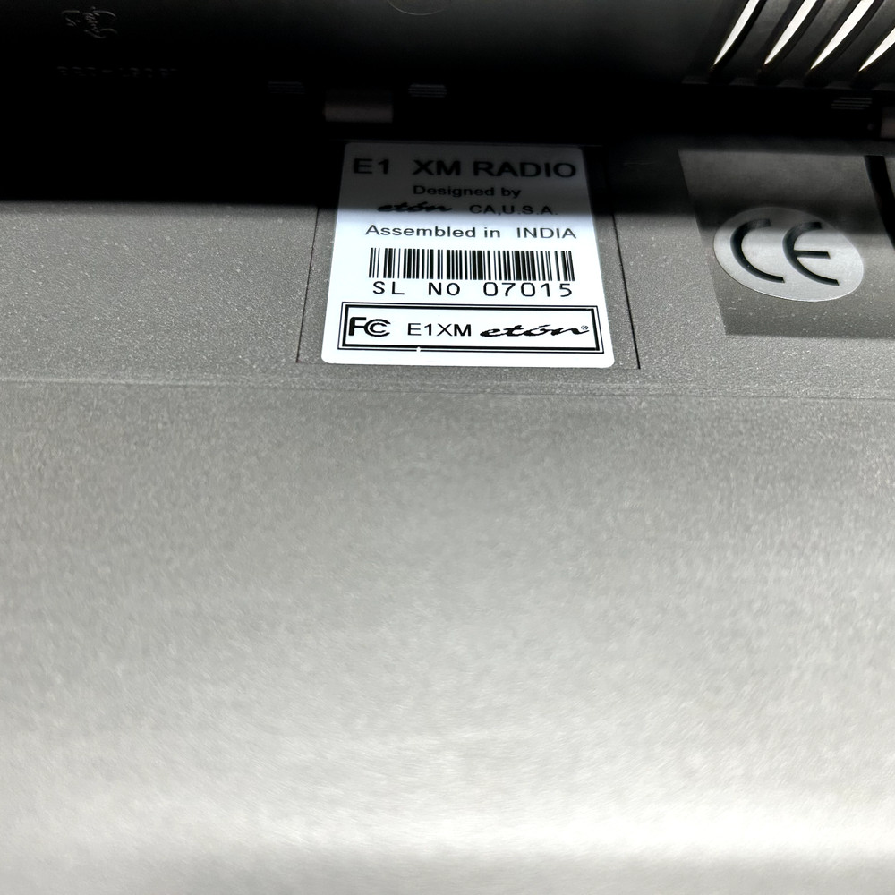 Eton E1XM Shortwave Receiver **Prof. Cleaned** BEAUTIFUL PORTABLE RECEIVER **