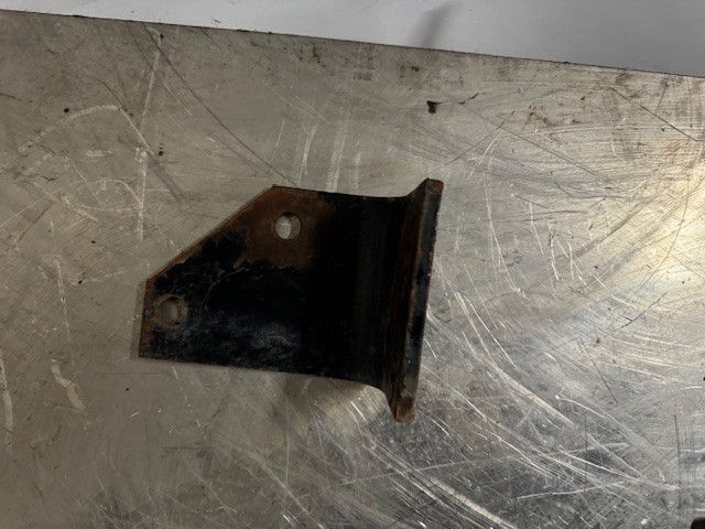 PETERBILT KNEE-ENGINE SUPPORT FRONT 05-16415L
