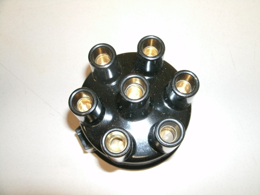 Bosch 03095 Distributor Cap Datsun 1970-73 2.4L