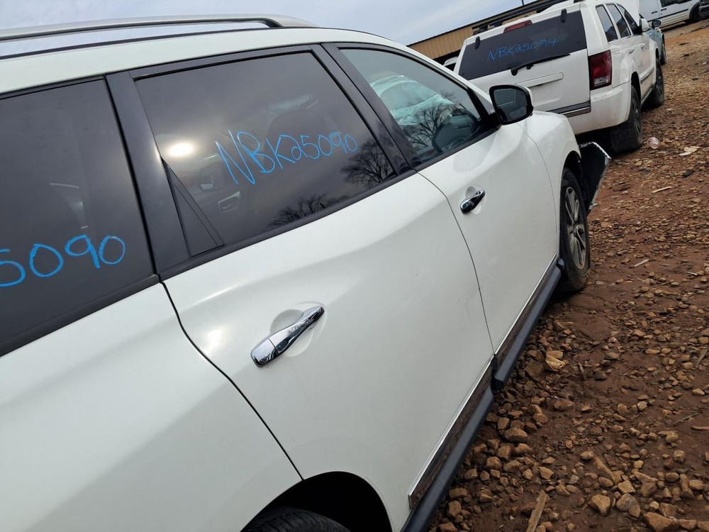 PATHFINDR 2015 Glove Box 4883759