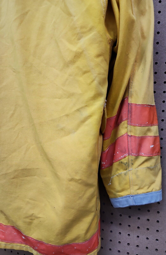 Firefighter Jacket Quaker Safety Products Co. Size Large #FJ6
