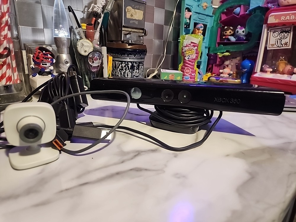 Xbox 360 Eye Camera And Xbox 360 Kinect