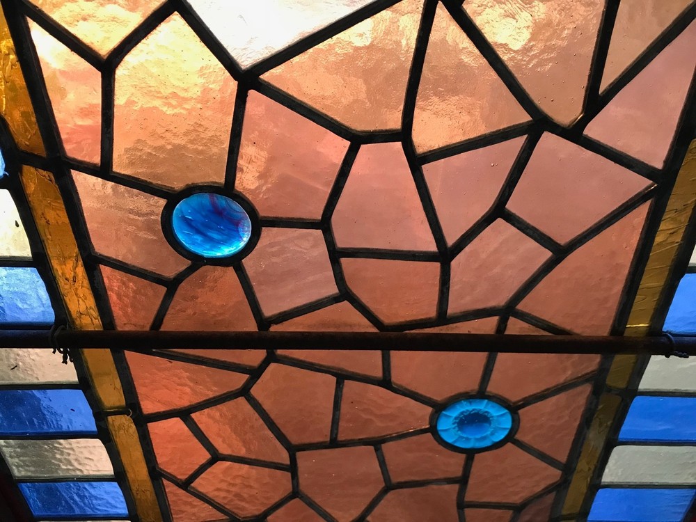Nice Victorian Eastlake llanding window
