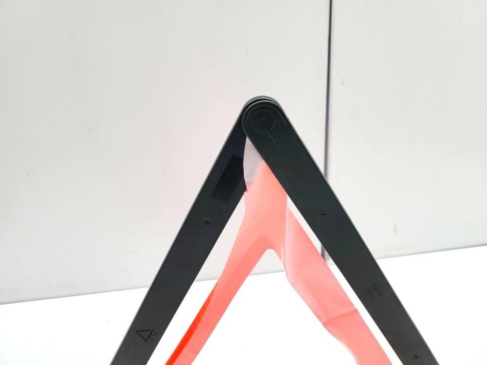 EMERGENCY WARNING HAZARD TRIANGLE 8K0860251 AUDI Q3 2012