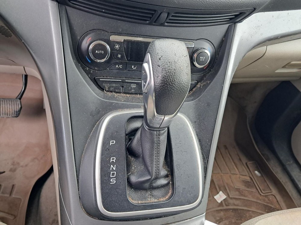 ESCAPE 2013 Glove Box 4885473