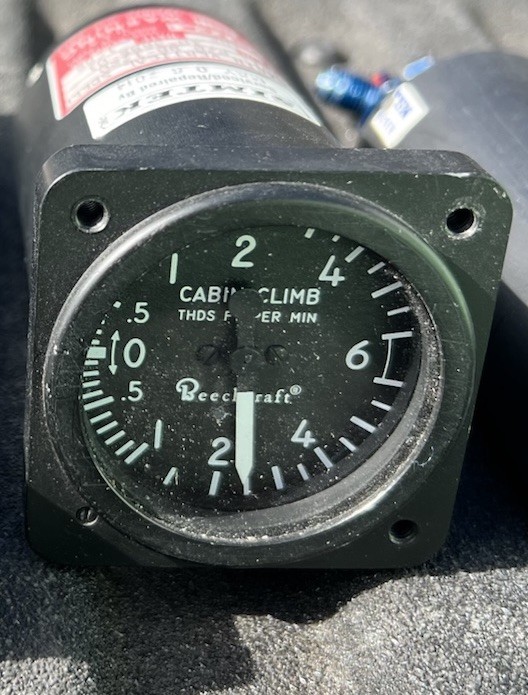Simtek Cabin Vertical Speed Indicator – Beechcraft Style – Simulator Only