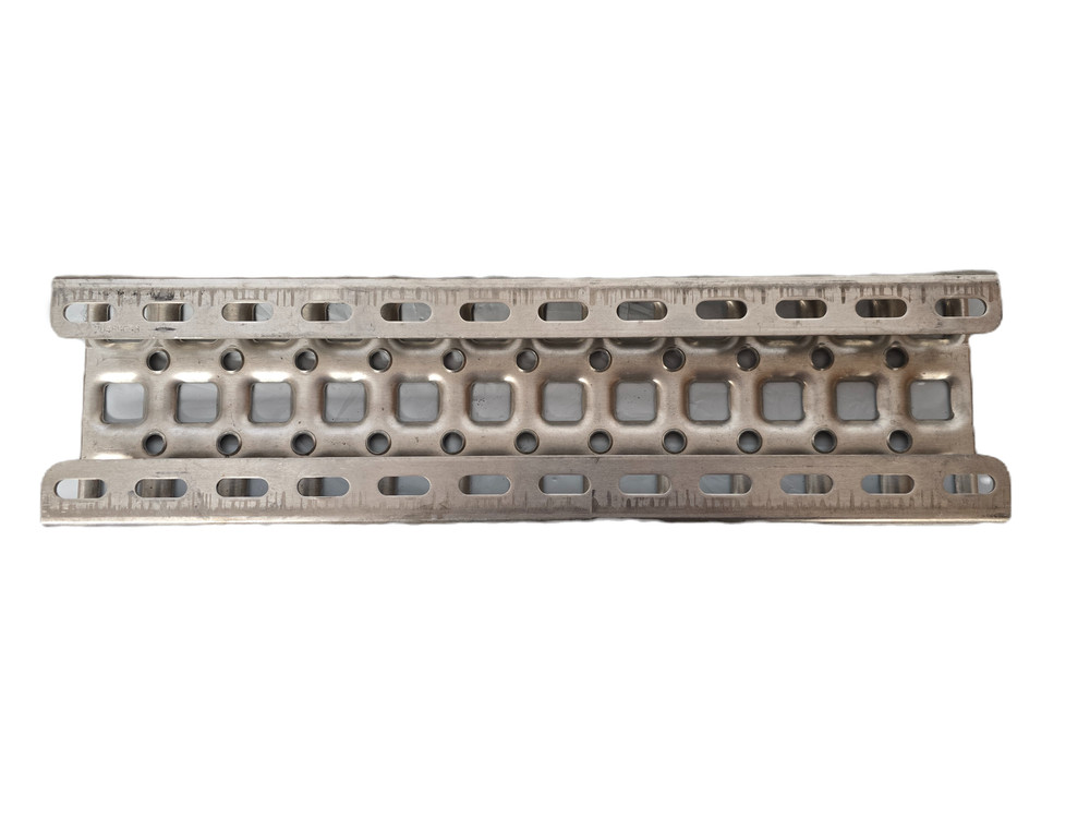 20489698 | Volvo Truck Step 18" New